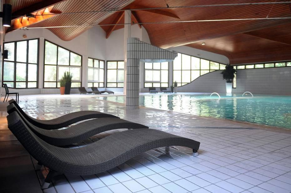 Hotel Valdys Thalasso & Spa - Les Pins Сен-Жан-де-Мон Екстер'єр фото